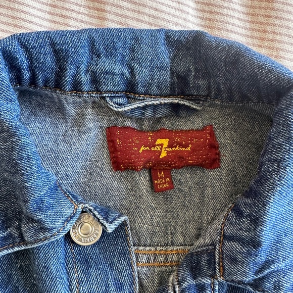 Jean jackets - Picture 7 of 7